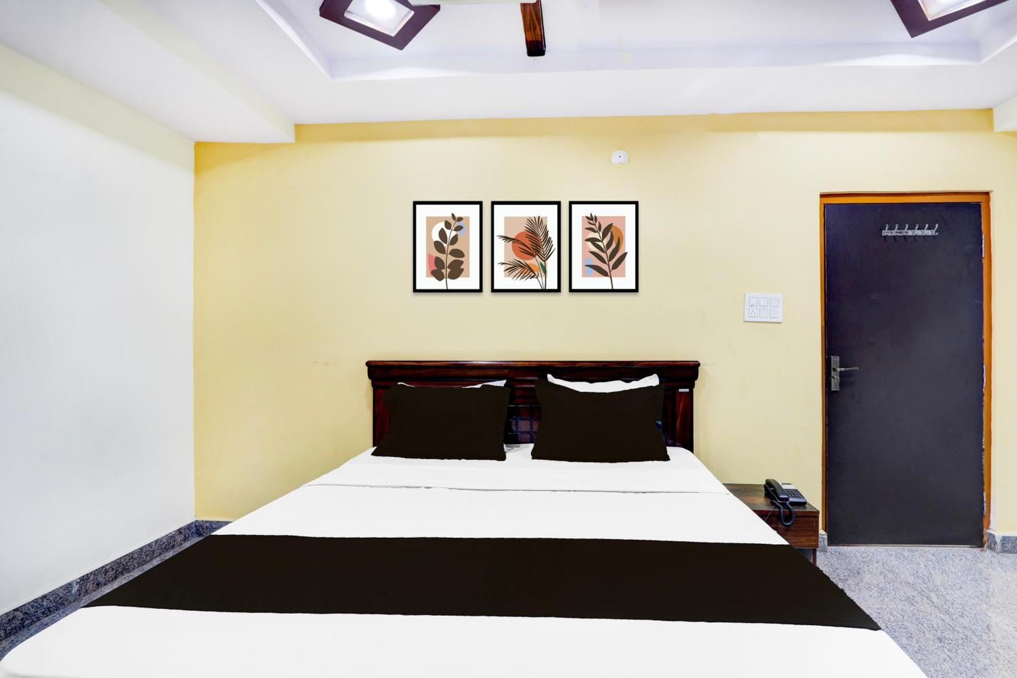 Hotel O Anoos Minarva حيدر أباد المظهر الخارجي الصورة